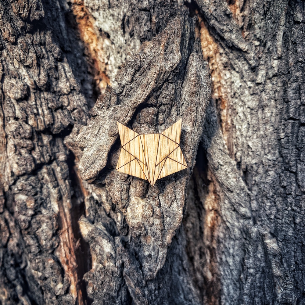 Dřevěná brož Liška I.