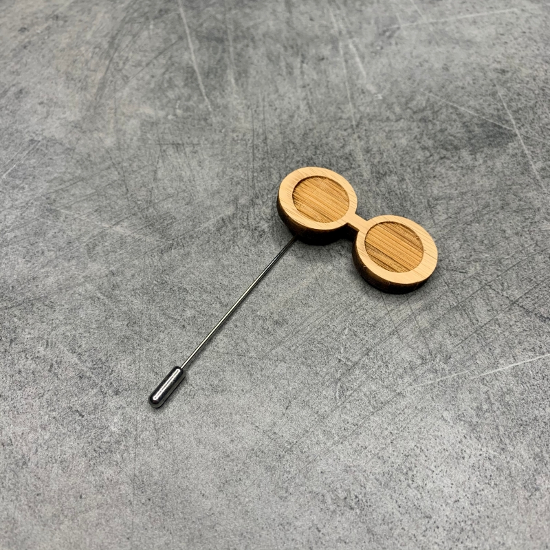 Dřevěná brož Kulaté retro brýle 