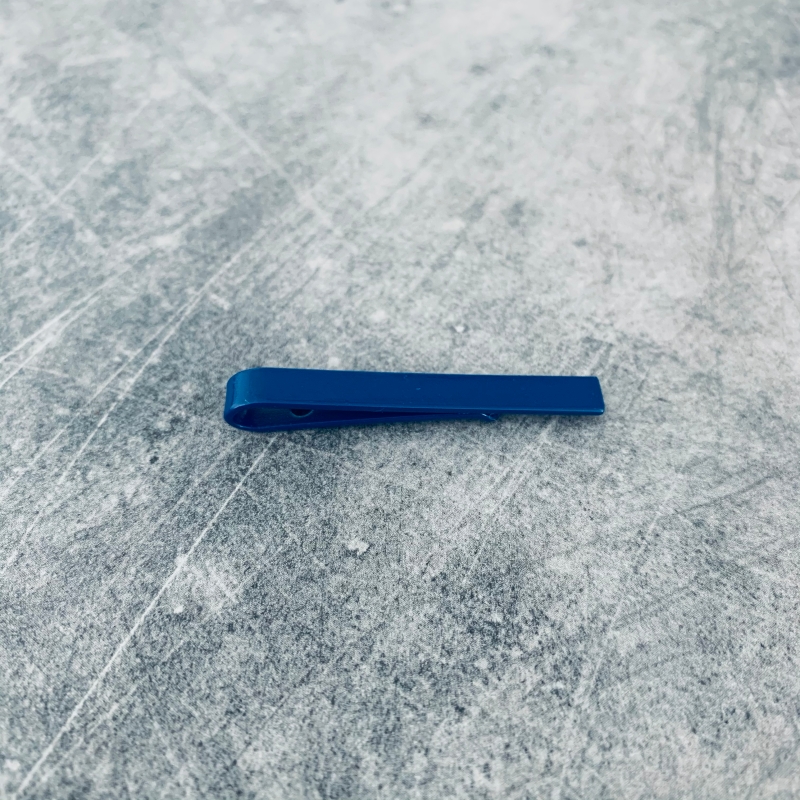 Modrá spona na kravatu Medium clip 