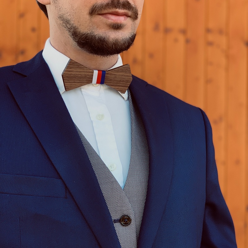 Dřevěný pánský motýlek Slim Česko