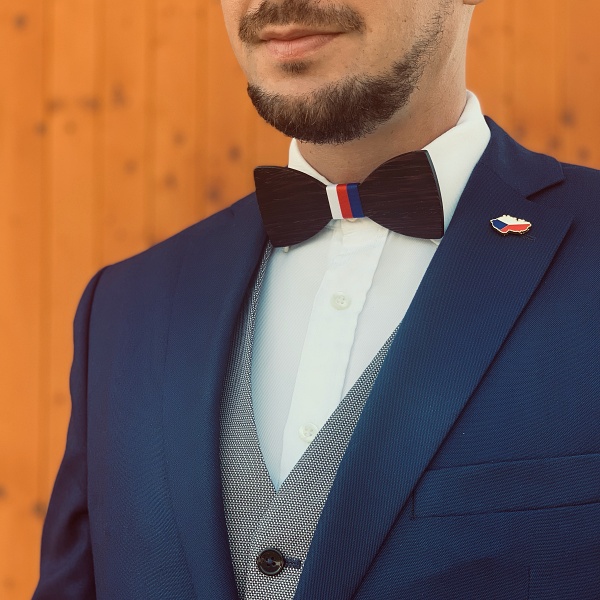 Dřevěný pánský motýlek Classic Česko