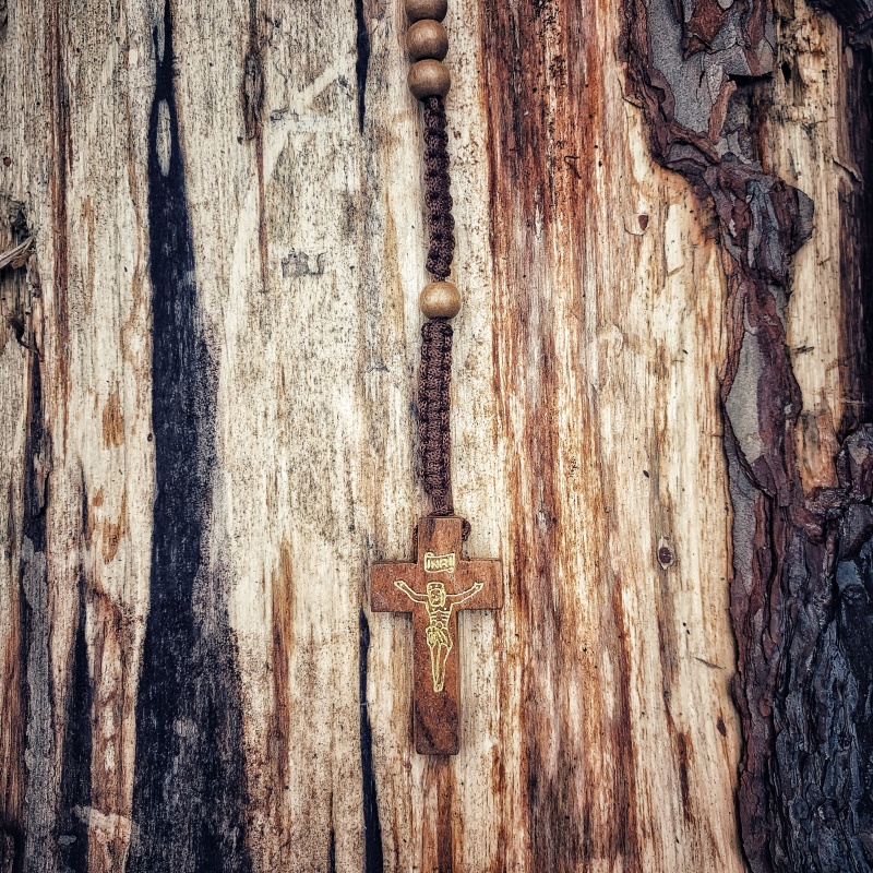 Hnědý Růženec Wood 
