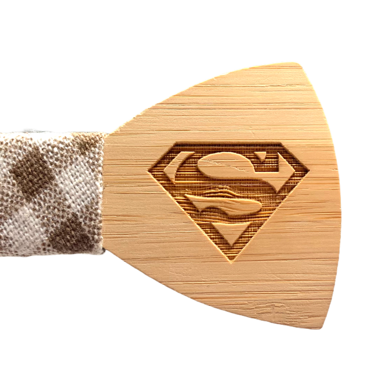 Dřevěný pánský motýlek Superman Cube 