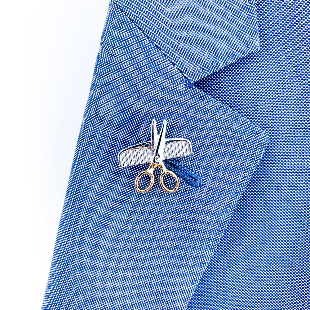 Brož Kadeřnický hřeben a nůžky 