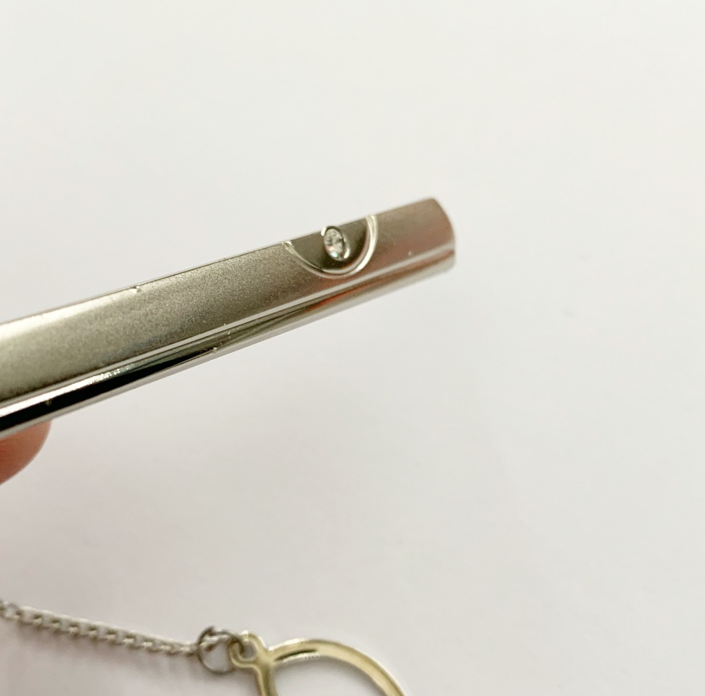 Stříbrná spona na kravatu s krystalem - II. jakost 