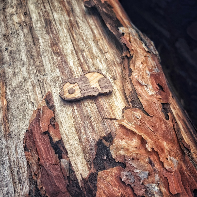 Dřevěná brož Panda 