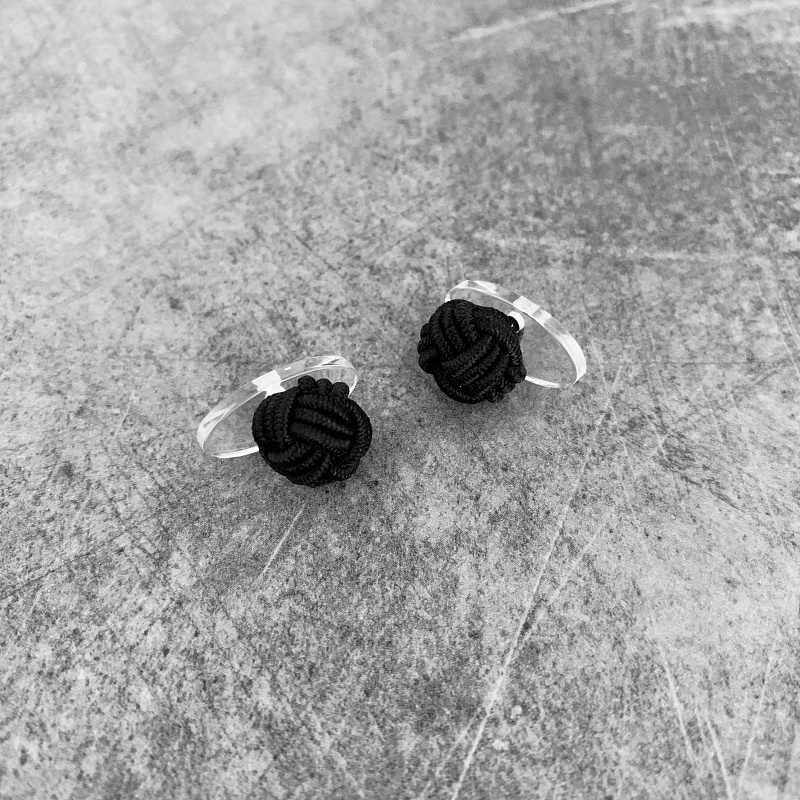 Černé manžetové knoflíčky Ball plastic 