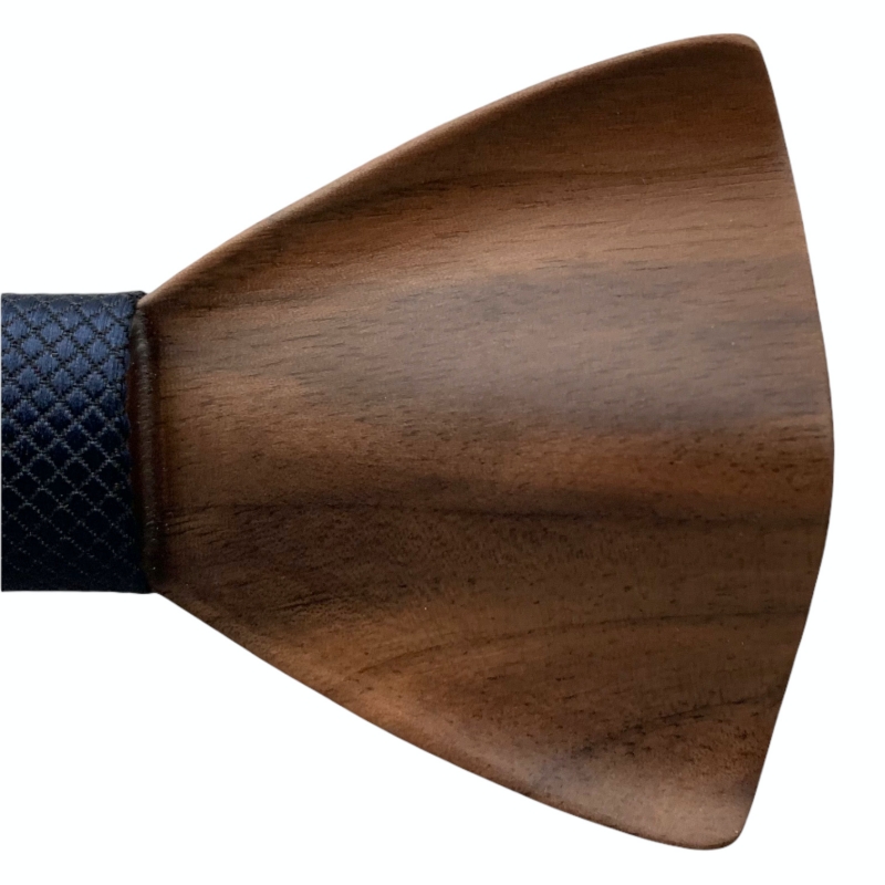 Dřevěný tmavě modrý set - motýlek Sharp Rounded + manžetové knoflíčky + kapesník