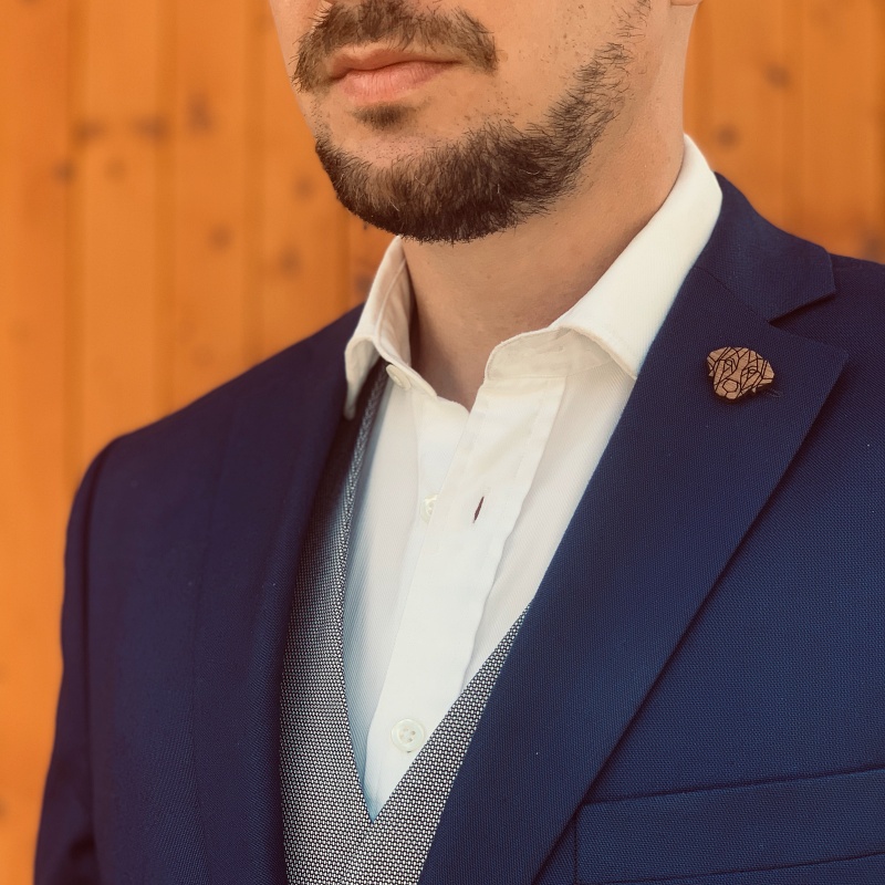 Dřevěná brož Labrador origami 