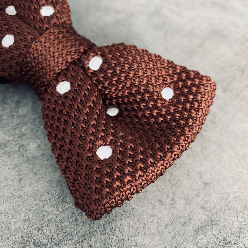 Hnědý pánský motýlek Knit Dot