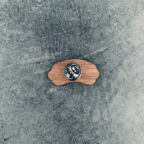 Dřevěná brož Hot dog 