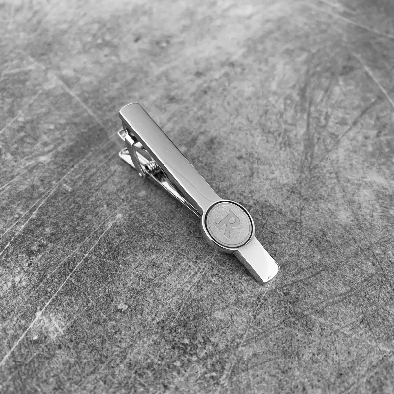 Stříbrný set - spona na kravatu a manžetové knoflíčky Iniciál R