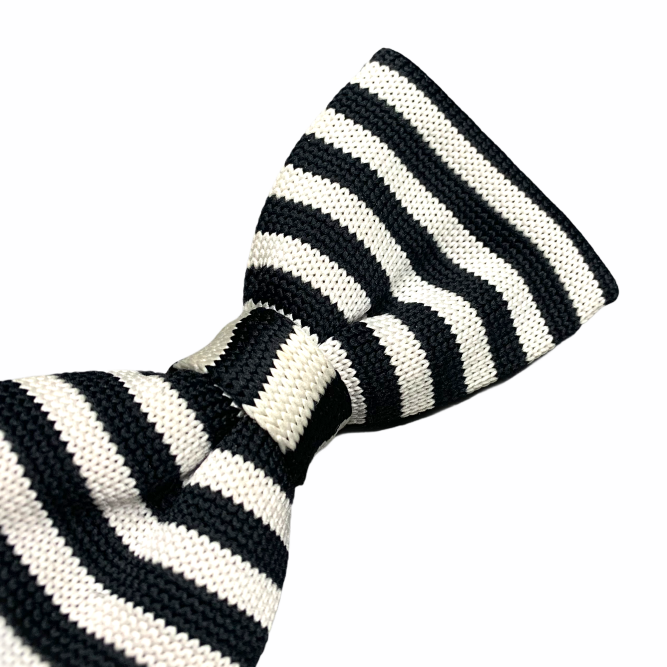 Bílo - černý pánský motýlek Knit Stripe