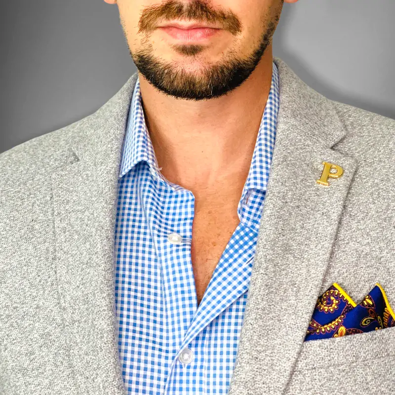 Zlatá brož písmeno P