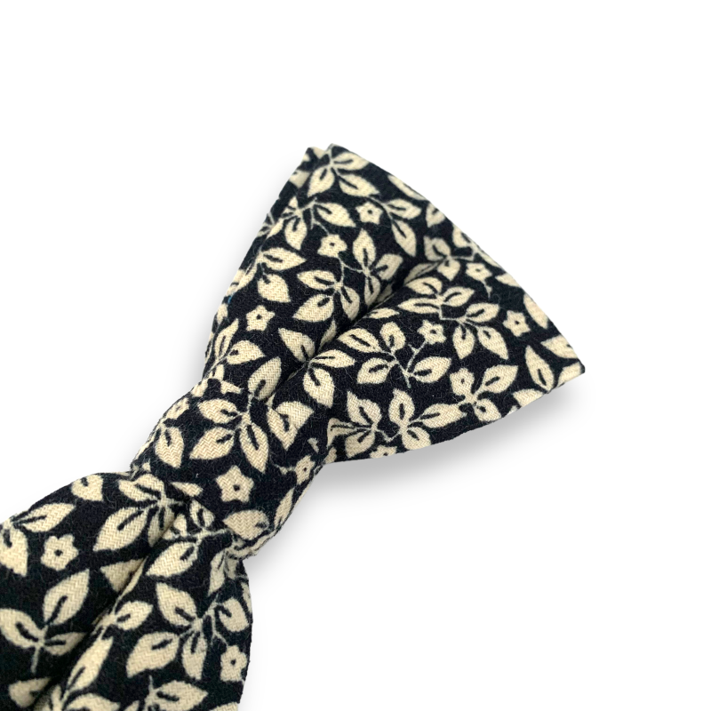 Černý pánský motýlek Listy 