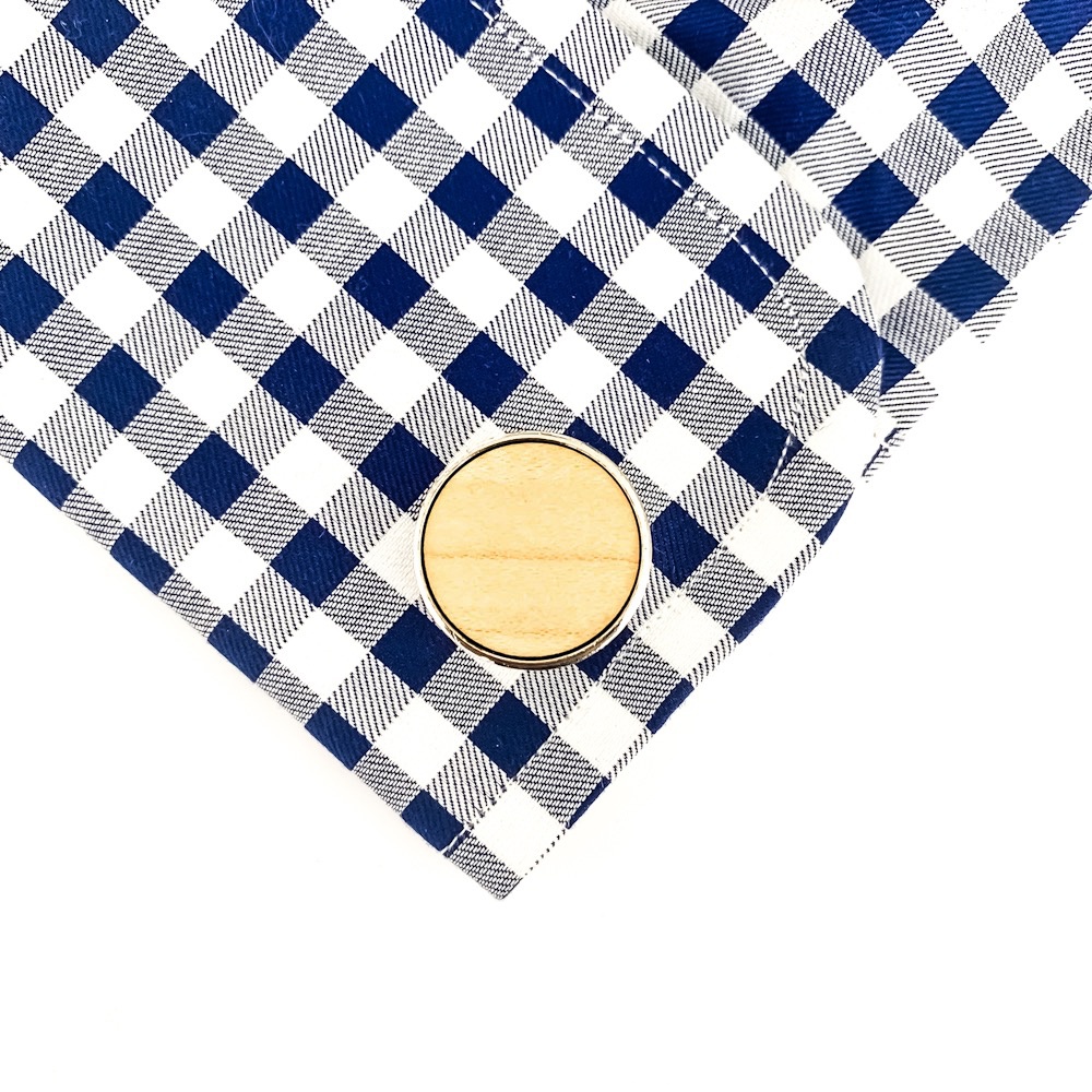 Dřevěný pánský motýlek Geometric Hnědák + manžetové knoflíčky 