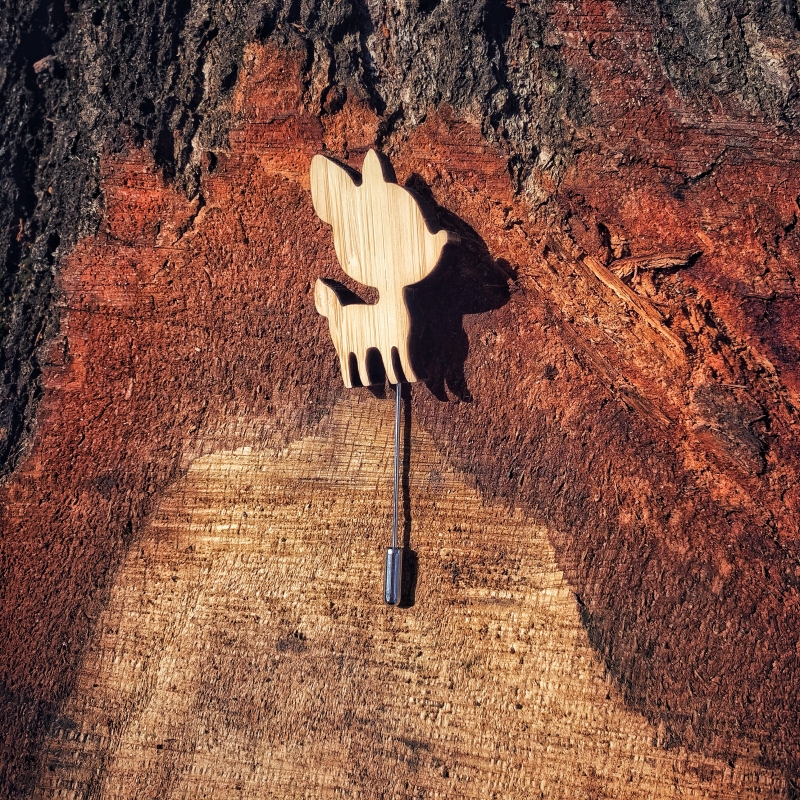 Dřevěná brož Srnka malá 