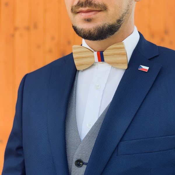 Stříbrná brož Česká republika