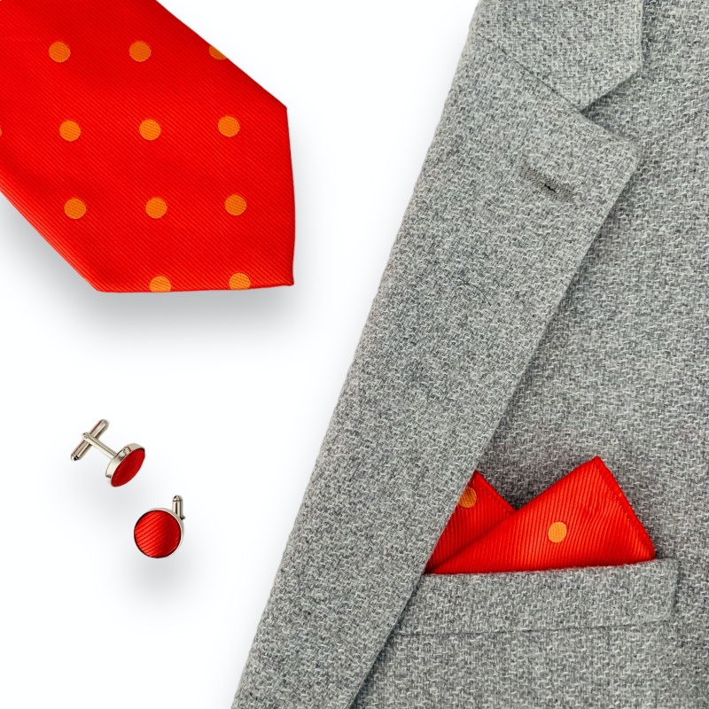 Červeno - oranžový set kravata, kapesník a manžetové knoflíčky Big dot