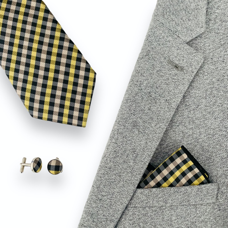 Žluto - béžovo - černý set kravata, kapesník a manžetové knoflíčky Kostičky 