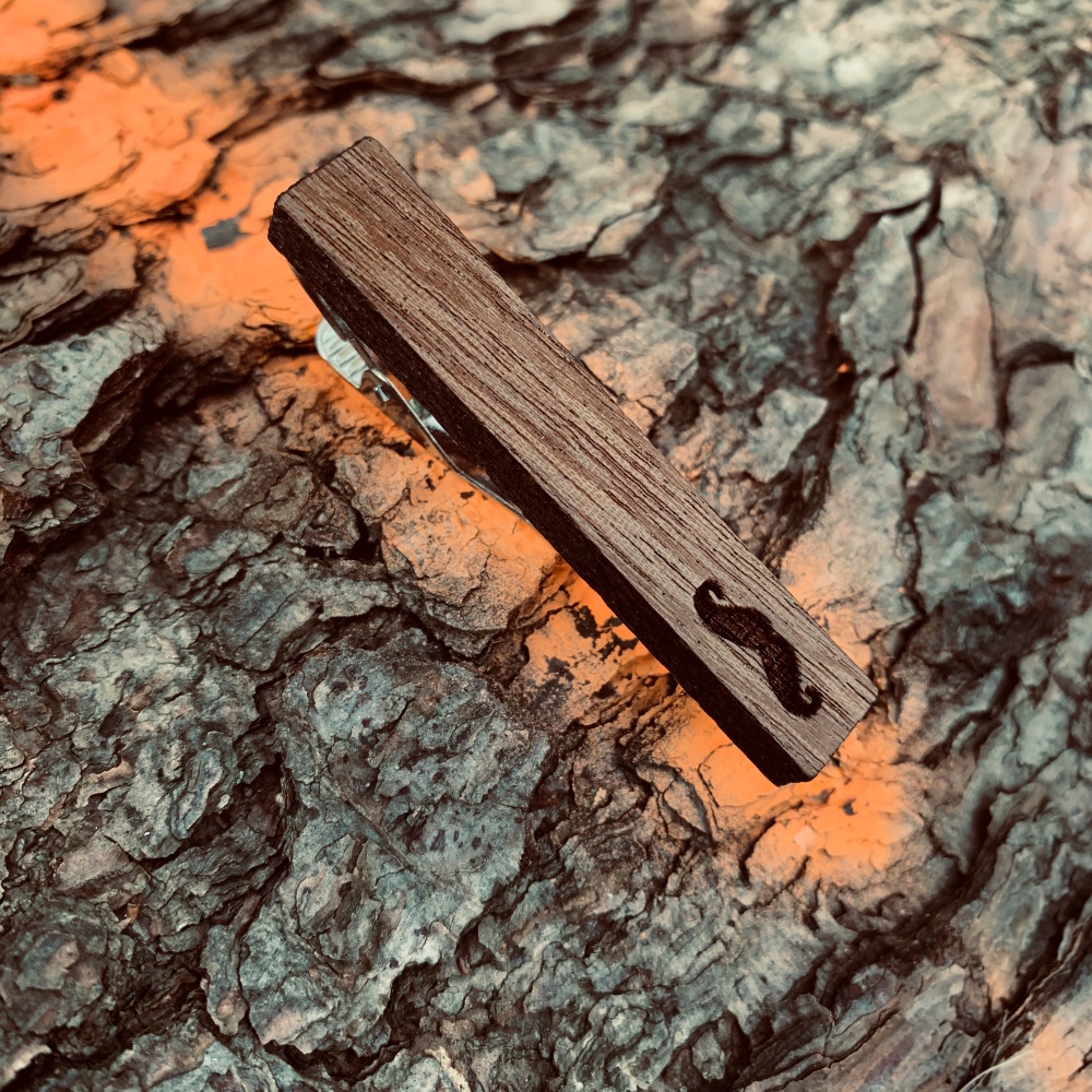 Dřevěná spona na kravatu Wood Knír