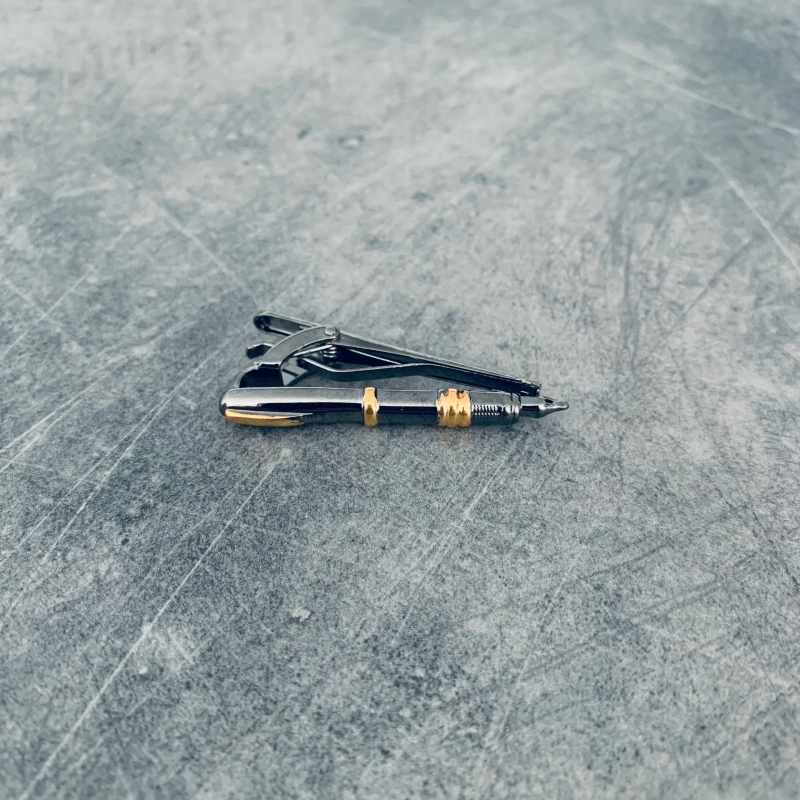 Spona na kravatu Psací pero 