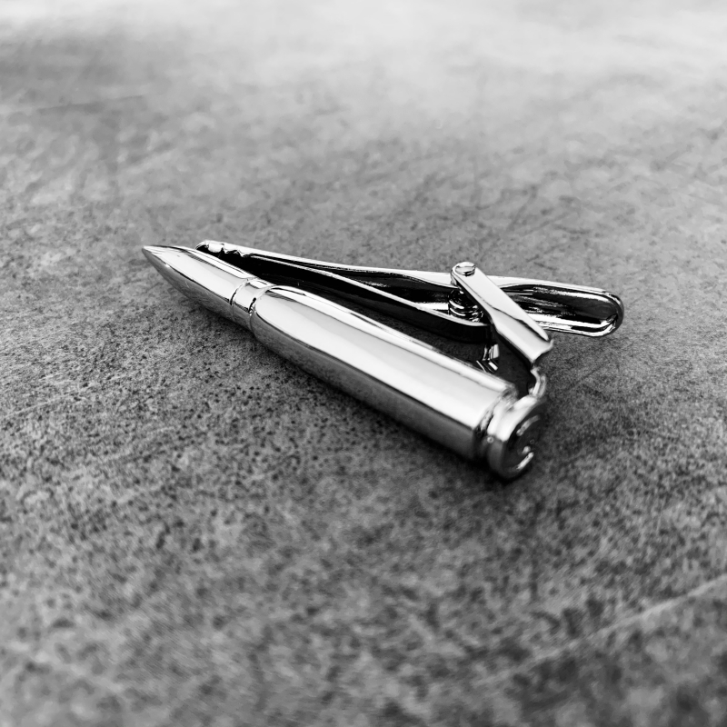 Stříbrná spona na kravatu Náboj 