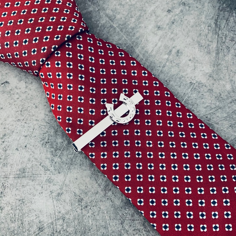 Stříbrná spona na kravatu Podkova 