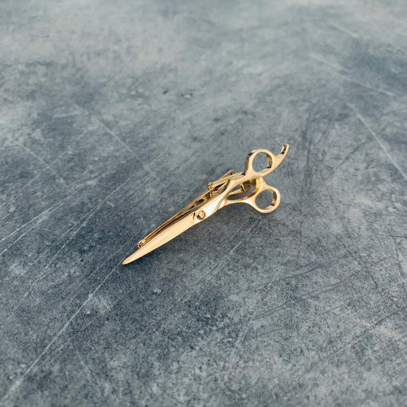 Spona na kravatu zlaté Kadeřnické nůžky