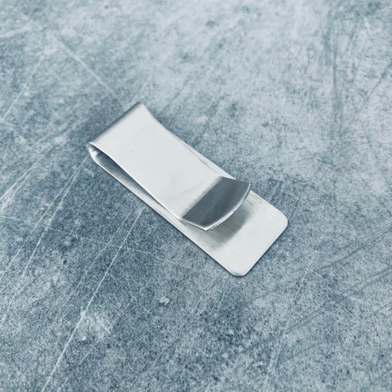 Stříbrná spona na peníze Zobák 