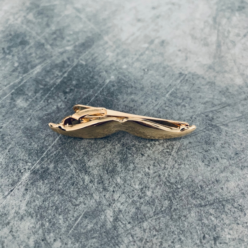 Spona na kravatu Knír zlatý 