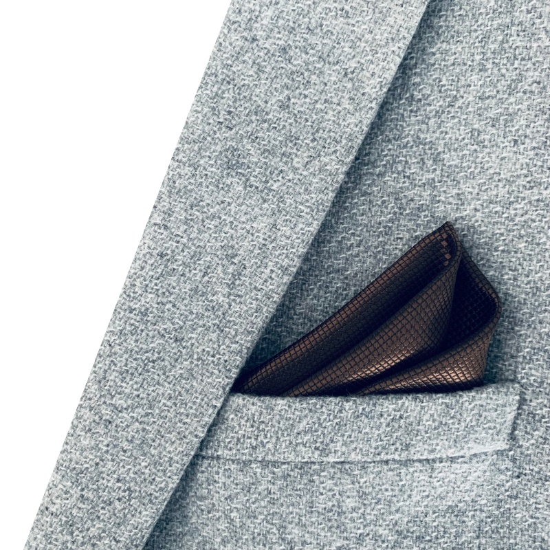 Dřevěný hnědý set - motýlek Sharp Rounded + manžetové knoflíčky + kapesník