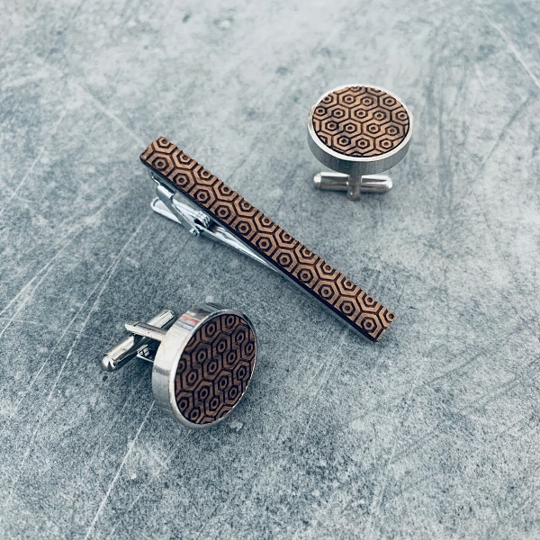 Dřevěný set - manžetové knoflíčky + spona na kravatu Geometric 