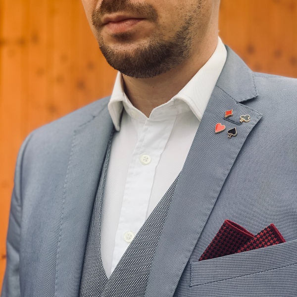 Brož - ozdoba klopy saka Karetní symboly set 