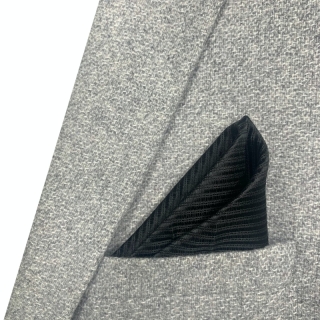 Černý kapesník Stripe
