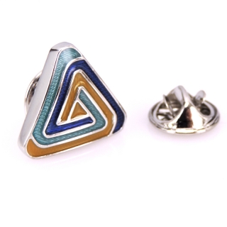 Brož Triangle color 