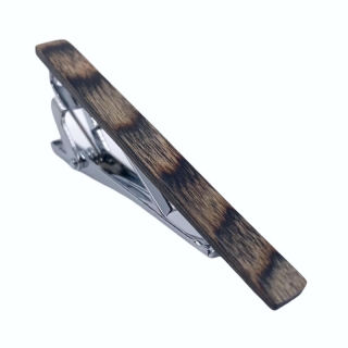 Hnědá spona na kravatu Wild wood 