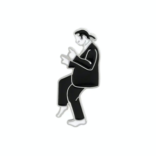 Brož Tančící Vincent z Pulp Fiction 